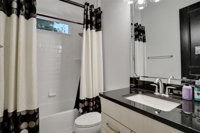 6294 W Fallsgrove Ln, Port Orange, FL 32128 - full bath with vanity and shower / tub combo