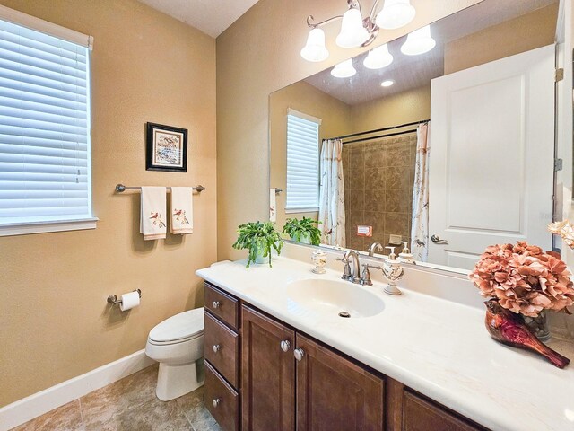6804 Forkmead Ln, Port Orange, FL 32128 - full bath featuring vanity, a shower with curtain, a chandelier, and healthy amount of natural light