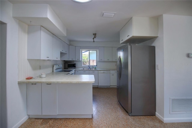 805 E 18th Ave, New Smyrna Beach, FL 32169 - photo 3
