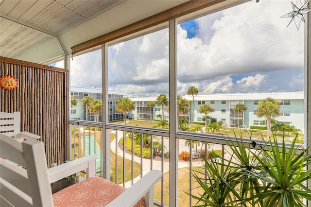 325 N Causeway Unit B305, New Smyrna Beach, FL 32169 - view of sunroom