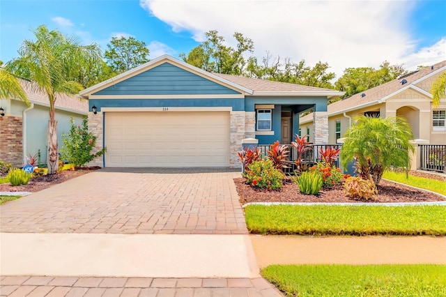 334 Caryota Ct, New Smyrna Beach, FL 32168 - photo 1