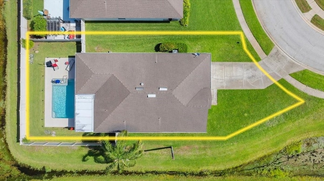 318 Two Oaks Dr, Edgewater, FL 32141 - aerial view of property and surrounding area with a pool area
