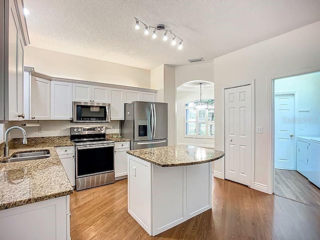 1103 Woodview Way, Bradenton, FL 34212 - photo 16