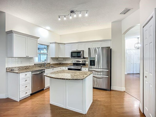 1103 Woodview Way, Bradenton, FL 34212 - photo 18