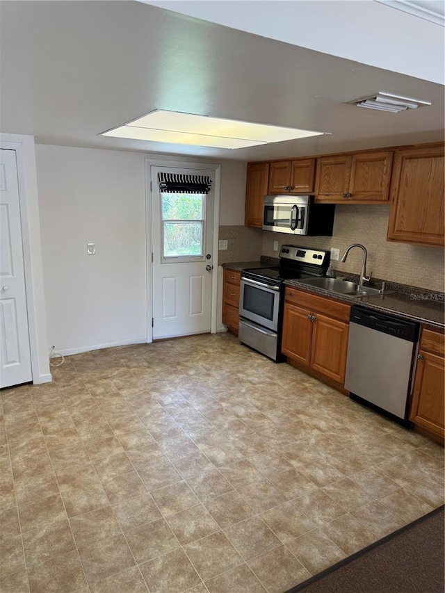 712-714 Oakwood Ave, New Smyrna Beach, FL 32169 - photo 21
