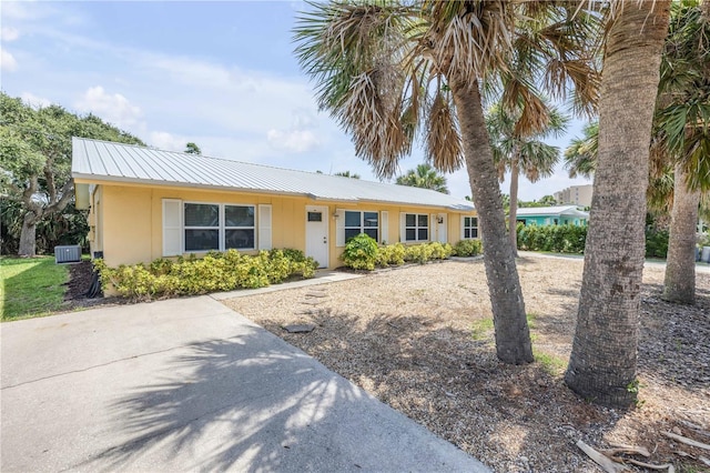 712-714 Oakwood Ave, New Smyrna Beach, FL 32169 - photo 2