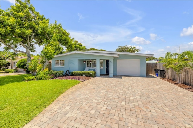 704 Horton St, New Smyrna Beach, FL 32169 - photo 2
