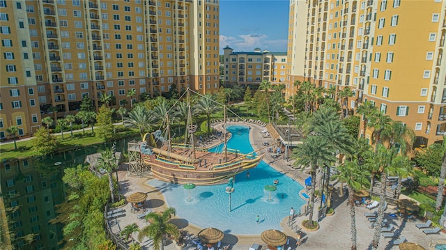 view of swimming pool