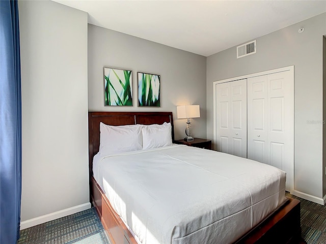 bedroom featuring a closet