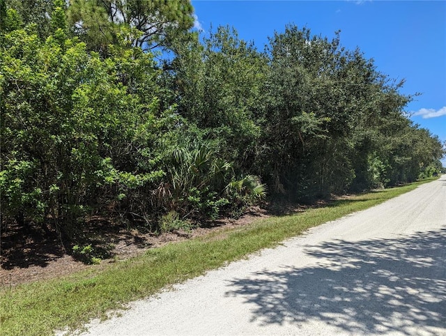 Listing photo 3 for 27294 Aloha Dr, Punta Gorda FL 33955