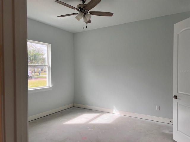 empty room featuring ceiling fan