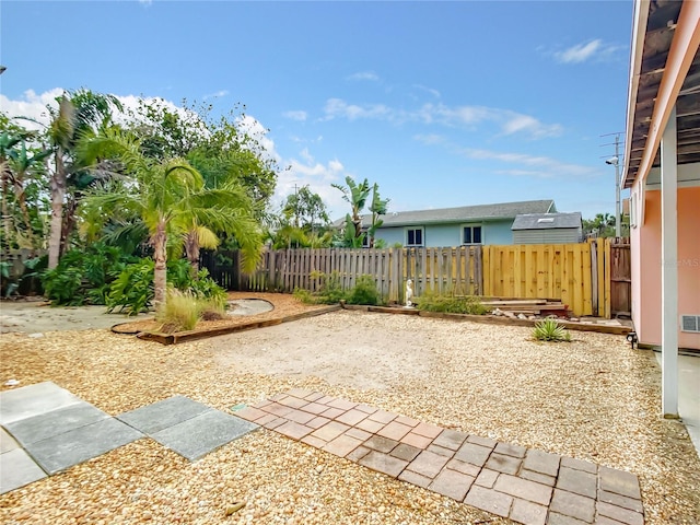 view of yard featuring a patio