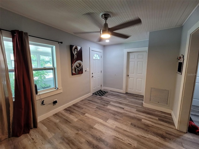 entrance foyer featuring ceiling fan and light hardwood / wood-style flooring