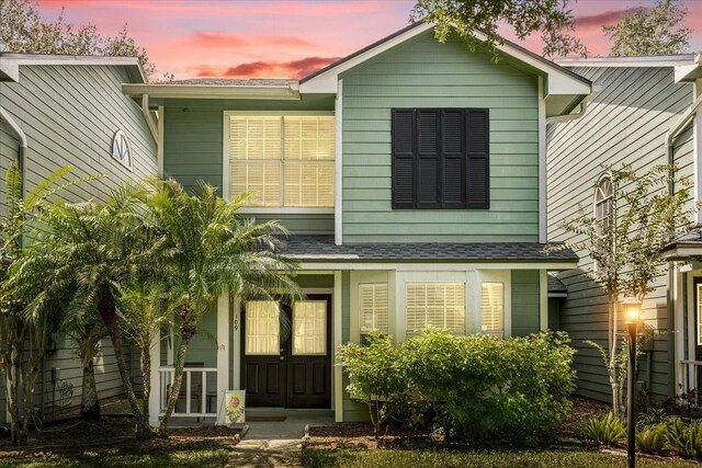 view of front of house featuring a porch