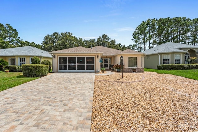 ranch-style home with a sunroom