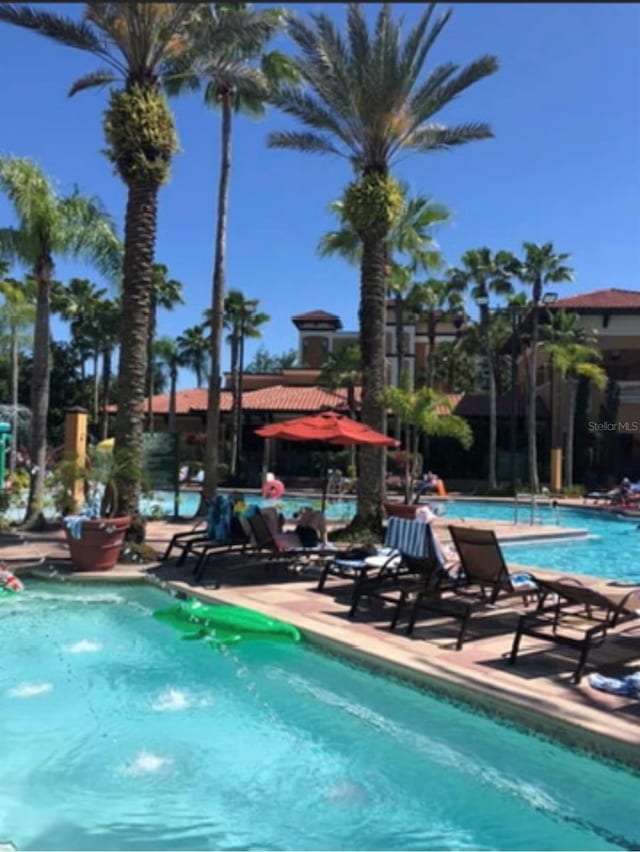 12521 Floridays Resort Dr Unit 302F, Orlando, FL 32821 - view of community pool