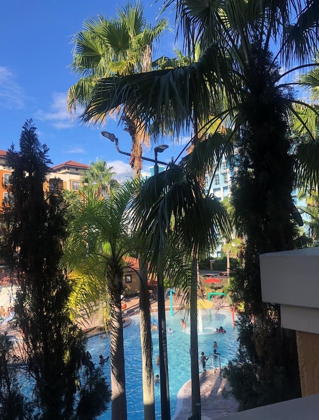 12521 Floridays Resort Dr Unit 302F, Orlando, FL 32821 - view of community pool