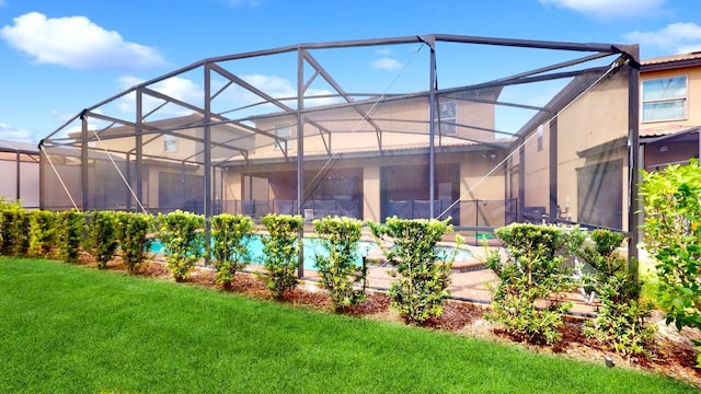 view of yard with a lanai