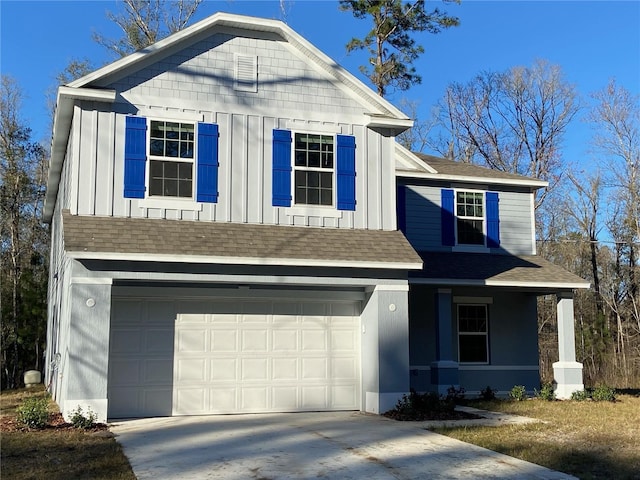 view of front of house featuring a garage