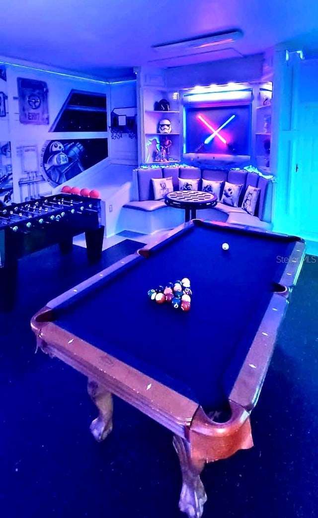 view of recreation room