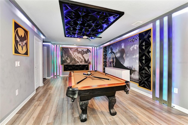 playroom with billiards and light hardwood / wood-style floors