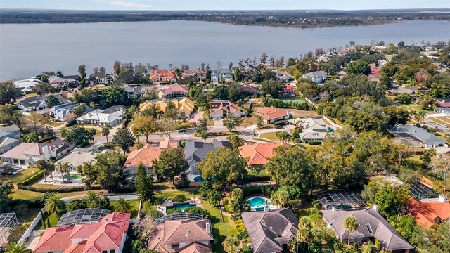 bird's eye view with a water view