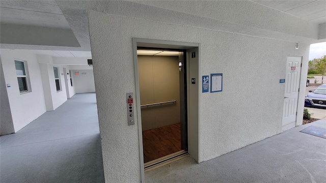 entrance to property with elevator