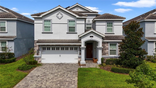 8911 Stinger Dr, Champions Gate, FL 33896 - photo 2