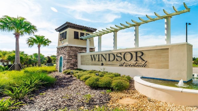 view of community / neighborhood sign