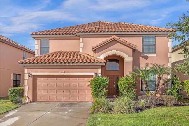 view of mediterranean / spanish-style house