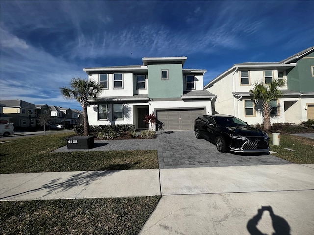 view of front facade featuring a garage