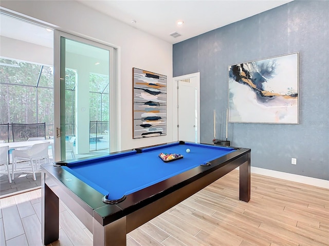 playroom featuring light hardwood / wood-style floors and pool table