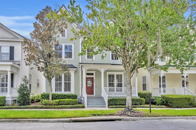 view of front of property featuring a porch