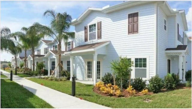 view of front of house with a front yard