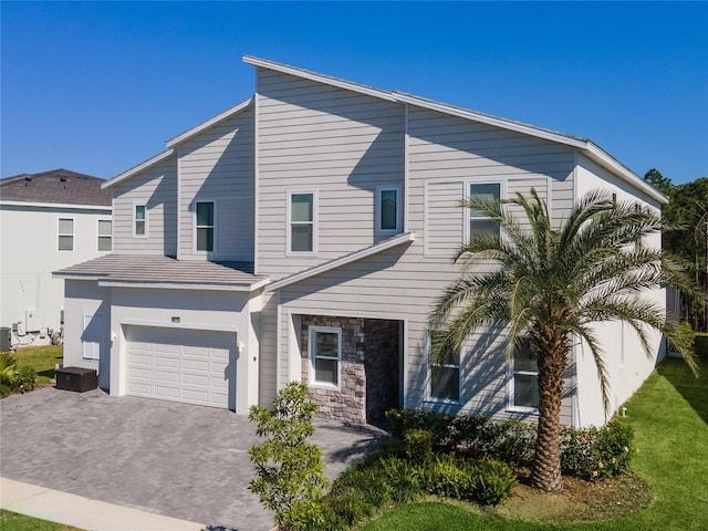 1758 Oak Blossom Dr, Davenport, FL 33837 - photo 1
