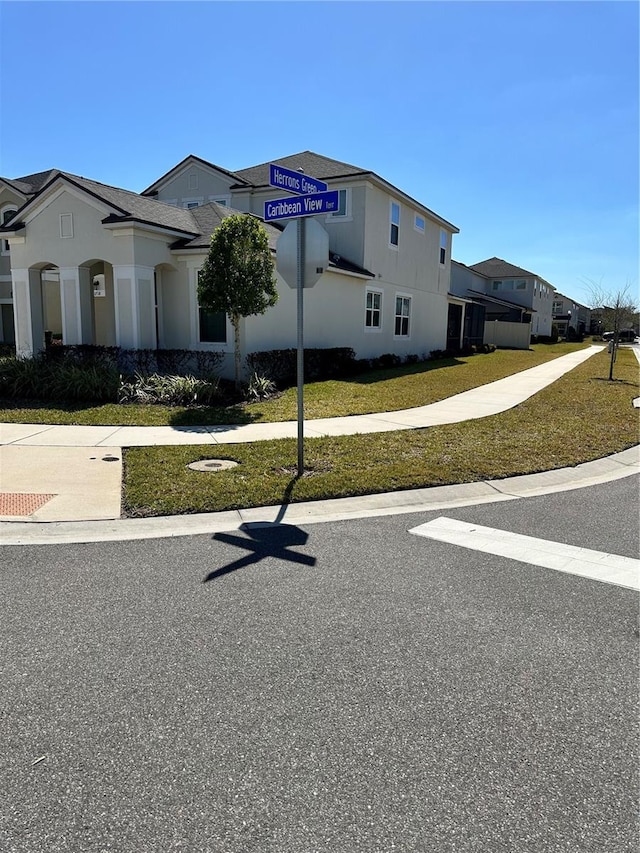 view of front of house with a front yard