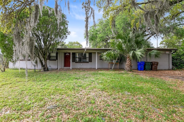 view of front of house with a front yard