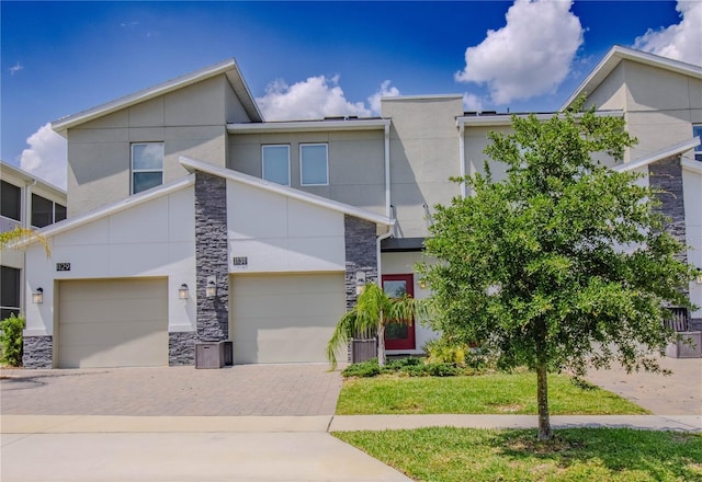 view of front of home with a garage