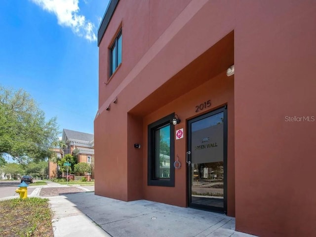 view of entrance to property