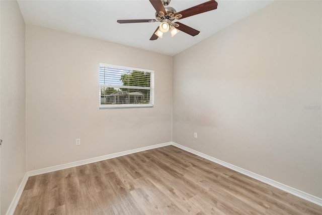 unfurnished room with light hardwood / wood-style floors and ceiling fan