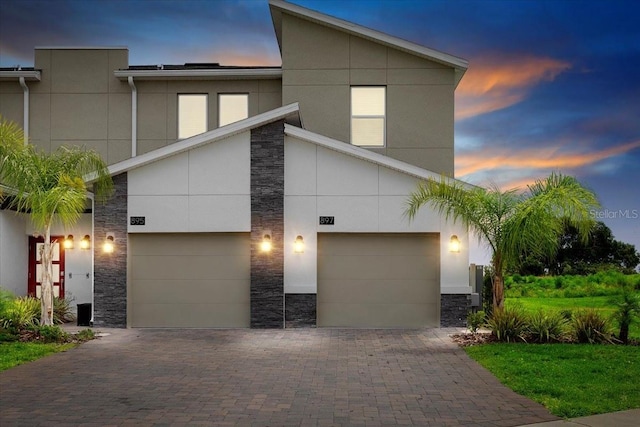 view of front of property featuring a garage