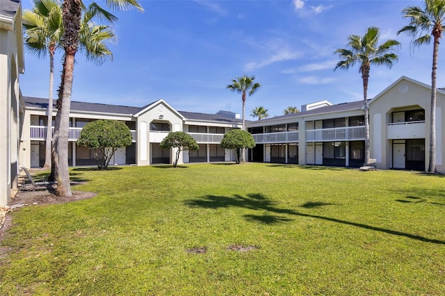 exterior space featuring a balcony