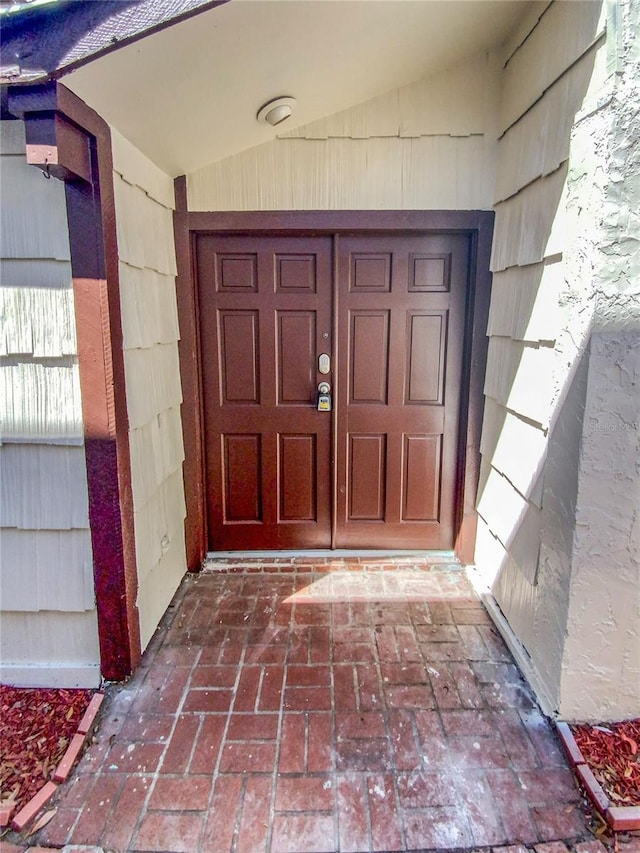 view of property entrance