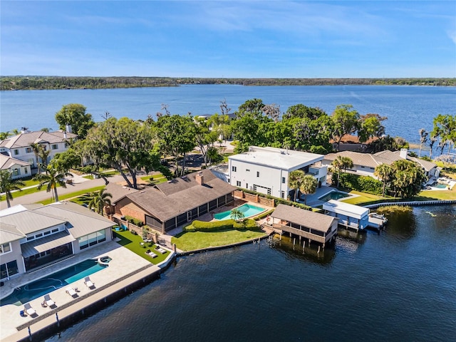 bird's eye view featuring a water view