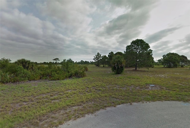 Listing photo 2 for 12 Trim Ct, Placida FL 33946