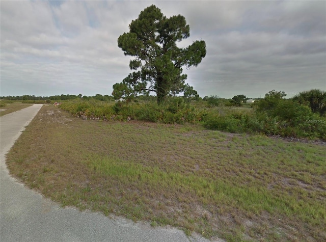 Listing photo 3 for 12 Trim Ct, Placida FL 33946