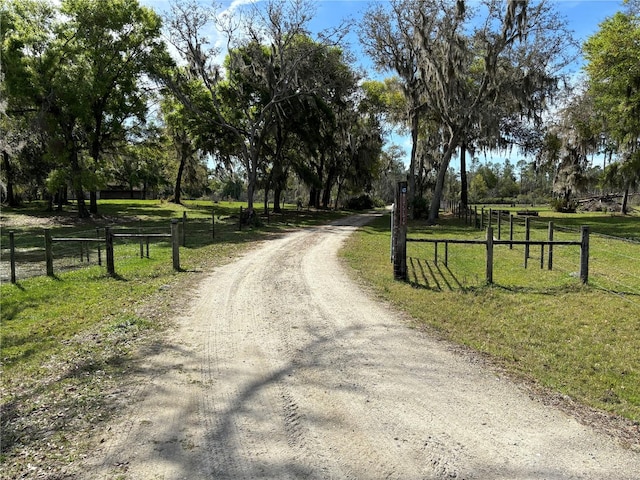 Listing photo 2 for 1530 Dusty Trl, Geneva FL 32732