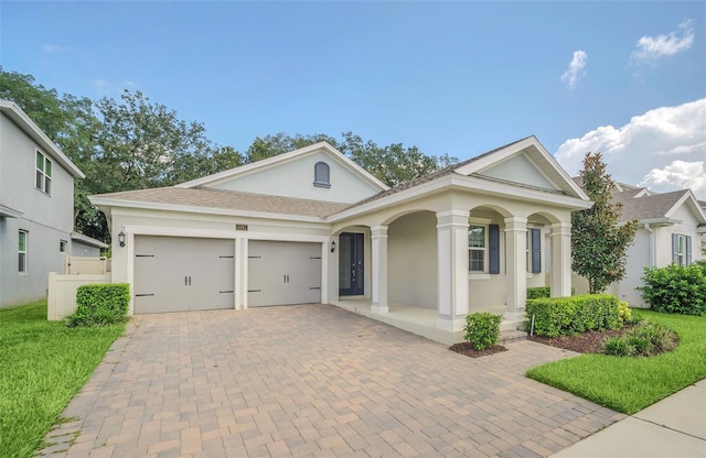 view of front of house featuring a garage