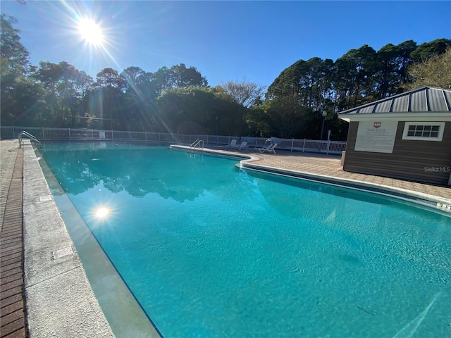 view of swimming pool