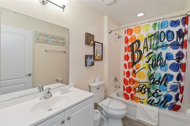 full bathroom with shower / tub combo with curtain, oversized vanity, and toilet